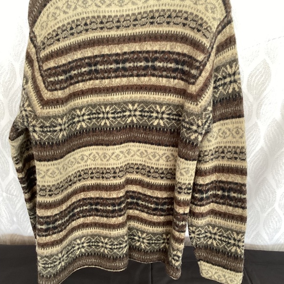 Croft and Barrow size large wool sweater - Picture 3 of 4